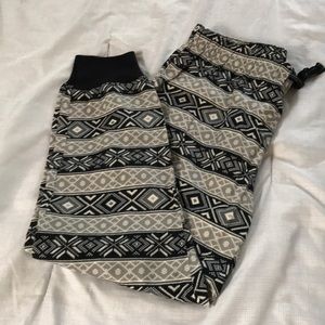 Old Navy Flannel Joggers size M Black/grey